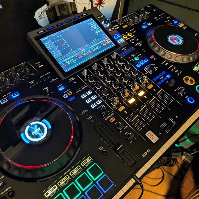 WitheringWithout: Pioneer XDJ-AZ